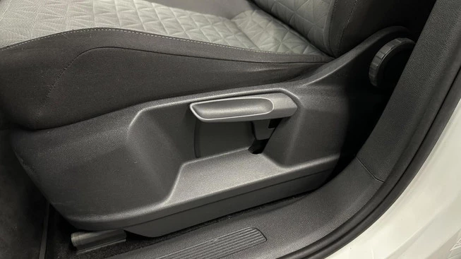 Volkswagen Tiguan - Afbeelding 28 van 30