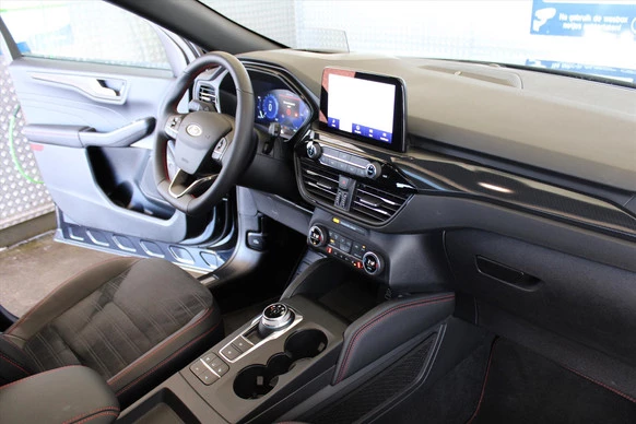 Ford Kuga - Afbeelding 28 van 30