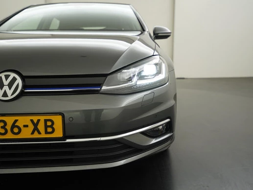 Volkswagen Golf - Afbeelding 24 van 30
