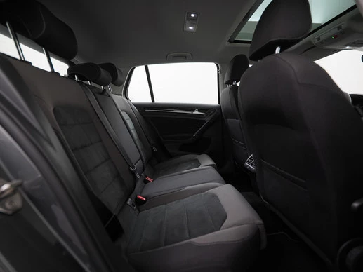 Volkswagen Golf - Afbeelding 28 van 30