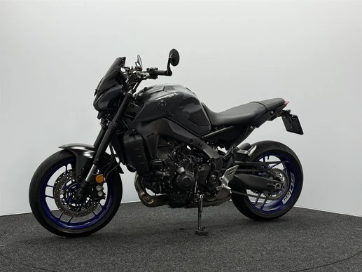 Yamaha MT 09 - Afbeelding 8 van 17