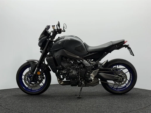 Yamaha MT 09 - Afbeelding 9 van 17