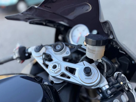 BMW S 1000 RR - Afbeelding 13 van 18