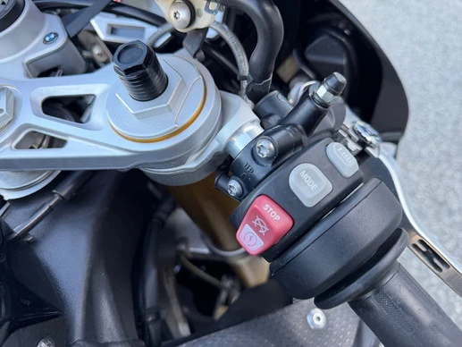 BMW S 1000 RR - Afbeelding 14 van 18