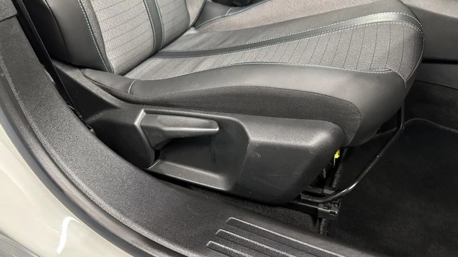 Peugeot 2008 - Afbeelding 18 van 30