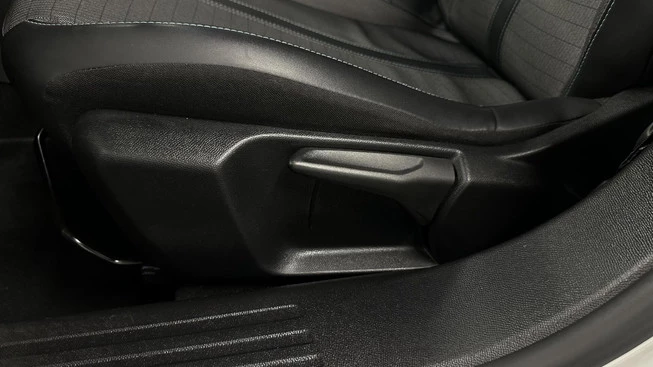 Peugeot 2008 - Afbeelding 25 van 30