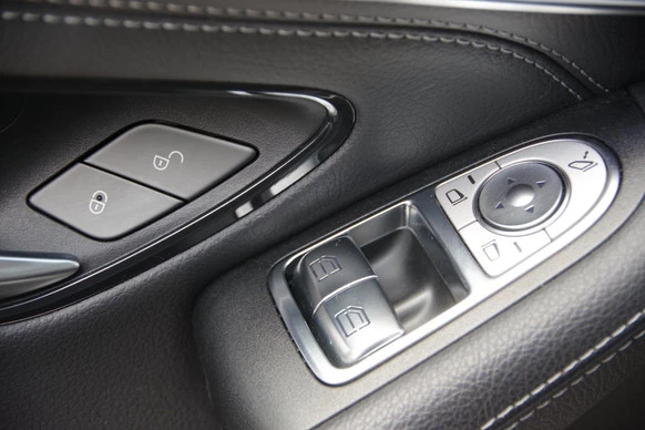 Mercedes-Benz C-Klasse - Afbeelding 19 van 23