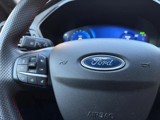 Ford Kuga - Afbeelding 22 van 30