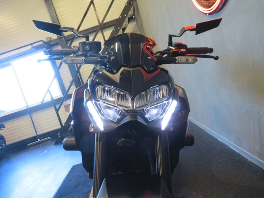 Kawasaki Z900 - Afbeelding 4 van 15