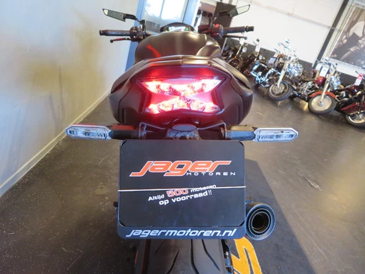 Kawasaki Z900 - Afbeelding 10 van 15