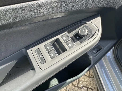 Volkswagen Golf - Afbeelding 22 van 24