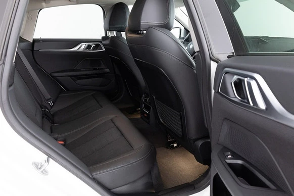 BMW i4 - Afbeelding 8 van 30