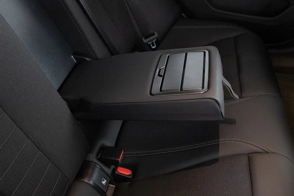 BMW i4 - Afbeelding 10 van 30