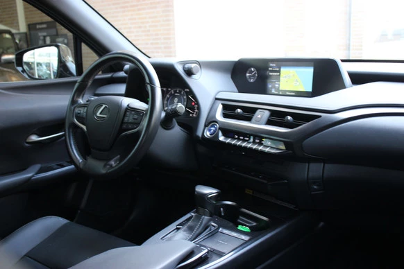 Lexus UX - Afbeelding 7 van 30