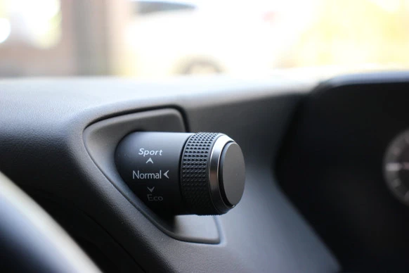 Lexus UX - Afbeelding 24 van 30