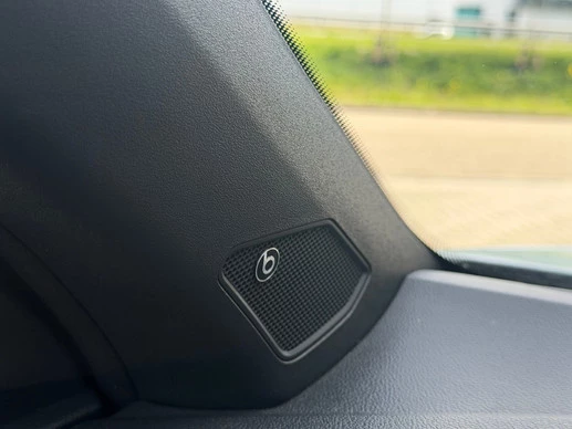 Volkswagen T-Roc - Afbeelding 27 van 30