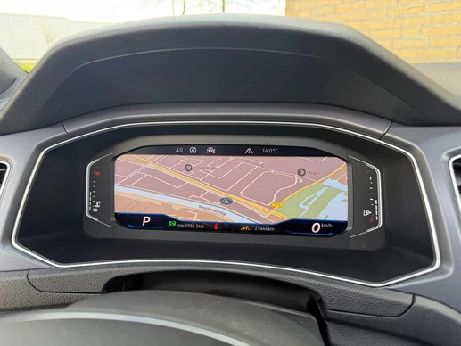 Volkswagen T-Roc - Afbeelding 28 van 30