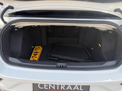 Volkswagen T-Roc - Afbeelding 29 van 30