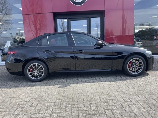 Alfa Romeo Giulia - Afbeelding 8 van 29