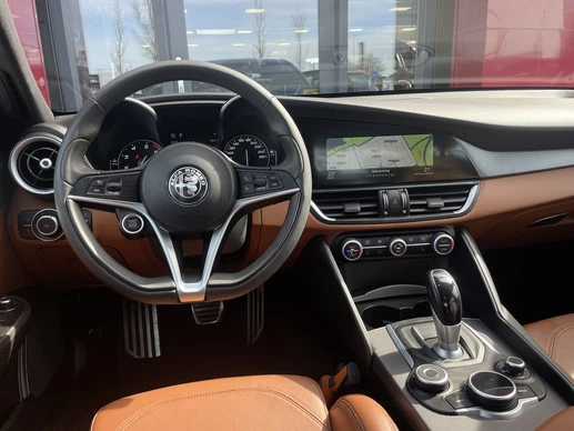 Alfa Romeo Giulia - Afbeelding 14 van 29