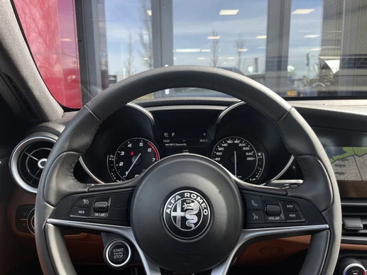 Alfa Romeo Giulia - Afbeelding 17 van 29