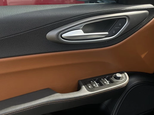 Alfa Romeo Giulia - Afbeelding 26 van 29