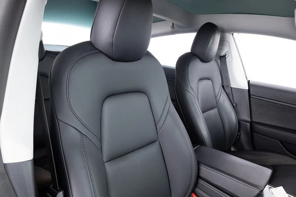Tesla Model 3 - Afbeelding 6 van 30