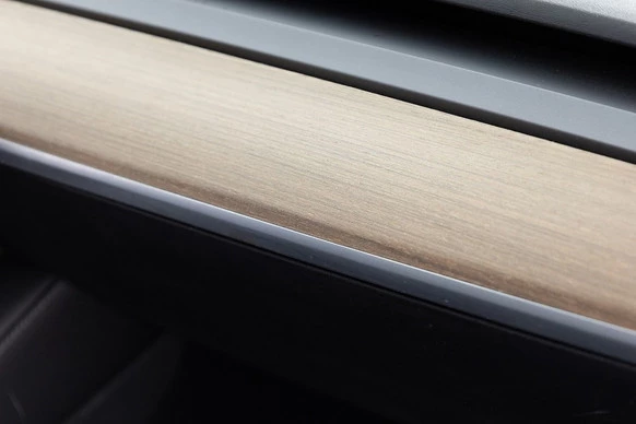 Tesla Model 3 - Afbeelding 10 van 30