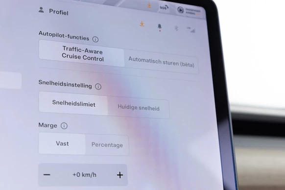 Tesla Model 3 - Afbeelding 21 van 30