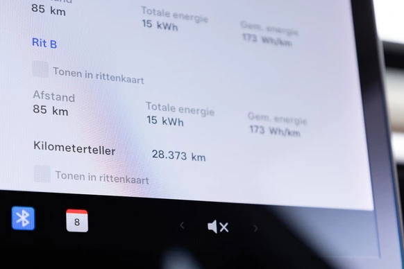 Tesla Model 3 - Afbeelding 25 van 30