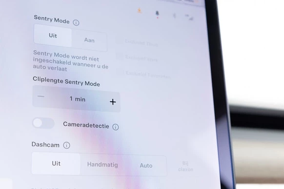 Tesla Model 3 - Afbeelding 26 van 30