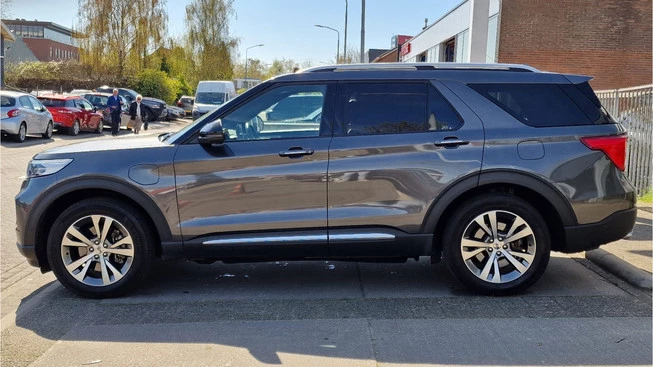 Ford Explorer - Afbeelding 23 van 30