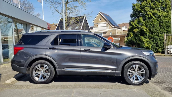 Ford Explorer - Afbeelding 24 van 30