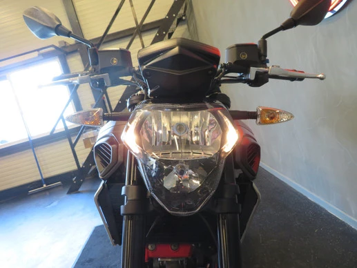 Aprilia Shiver - Afbeelding 4 van 16