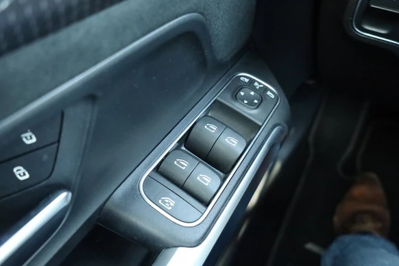 Mercedes-Benz EQB - Afbeelding 24 van 30