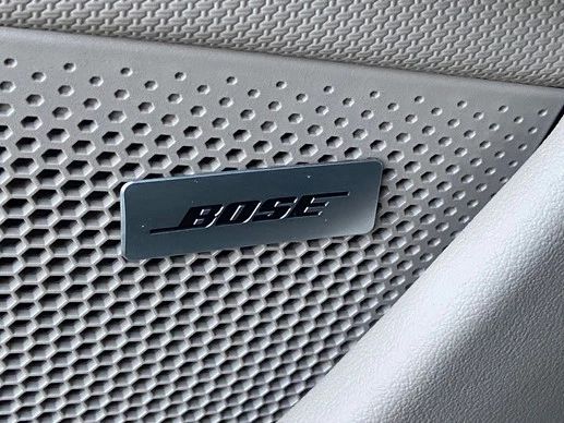 Porsche Taycan - Afbeelding 25 van 25