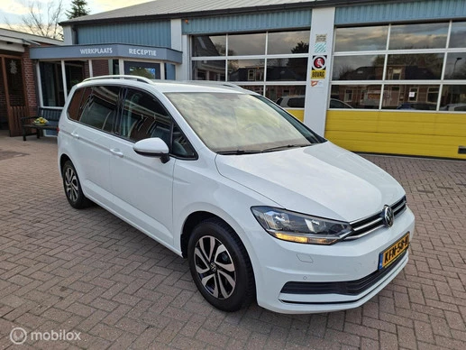 Volkswagen Touran - Afbeelding 1 van 25