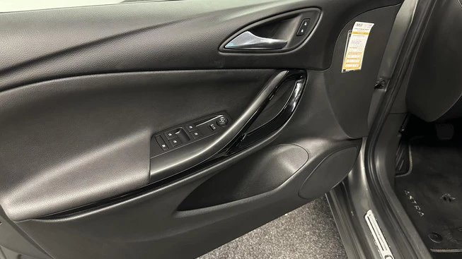 Opel Astra - Afbeelding 17 van 30