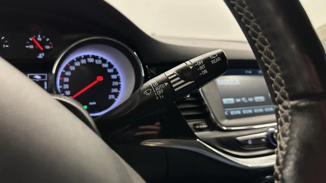 Opel Astra - Afbeelding 24 van 30