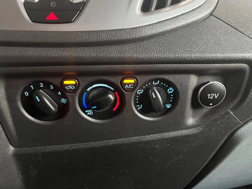 Ford Transit - Afbeelding 28 van 30