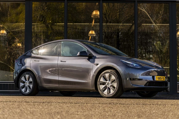 Tesla Model Y - Afbeelding 1 van 30