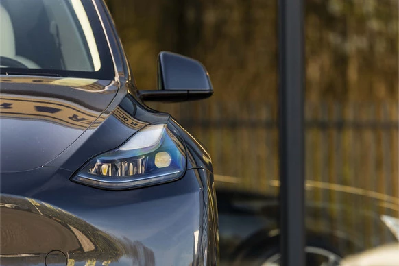 Tesla Model Y - Afbeelding 4 van 30