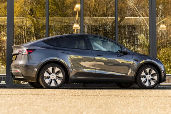 Tesla Model Y - Afbeelding 5 van 30