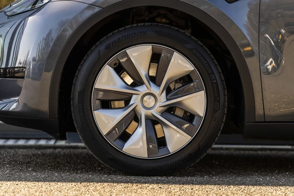 Tesla Model Y - Afbeelding 9 van 30