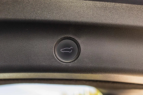 Tesla Model Y - Afbeelding 14 van 30