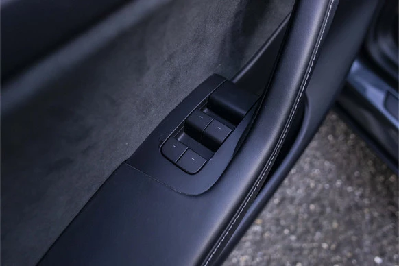Tesla Model Y - Afbeelding 23 van 30