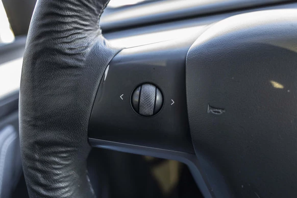 Tesla Model Y - Afbeelding 30 van 30