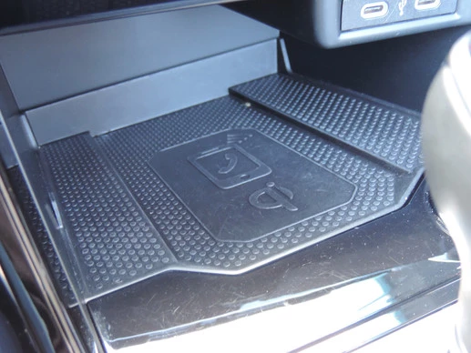 Volkswagen T-Roc - Afbeelding 28 van 30