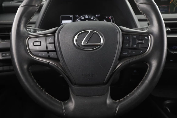 Lexus UX - Afbeelding 9 van 30
