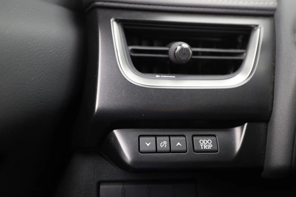 Lexus UX - Afbeelding 21 van 30